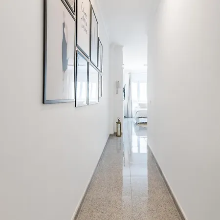 Apartment Home2book Bright 1 Min From Canteras Las Palmas de Gran Canaria